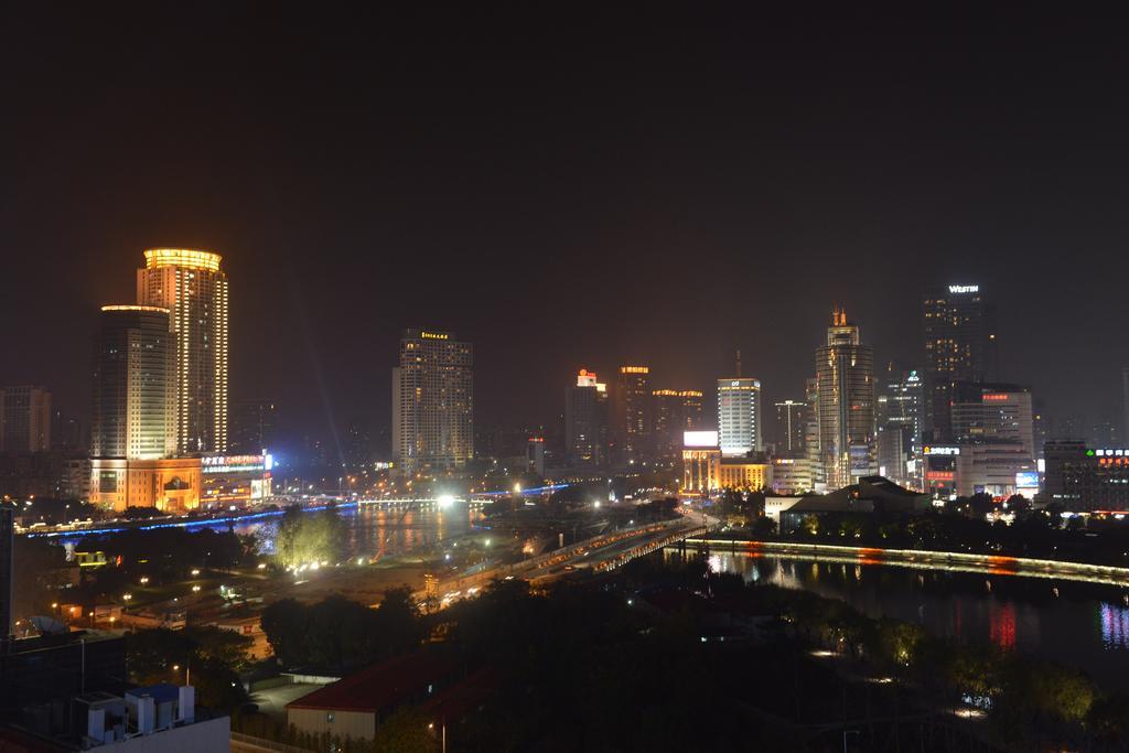 Yitel Ningbo Old Bund Hotel Exterior photo
